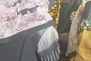 Berkesempatan ke Tanah Suci secara gratis usai viral, ini 9 potret Mak Sombret berangkat umroh