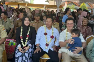 9 Momen Baim Wong dampingi Crazy Rich Grobogan dikirab resmikan taman Rp1 miliar, merasa jadi Cawagub