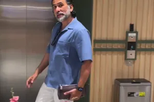 Bukan untuk awet muda tapi jaga penampilan di usia 50-an, 7 potret terbaru Jeremy Thomas usai facelift