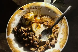 9 Menu makan malam Jokowi dan para seleb saat nginap di IKN, hidangannya komplit bak di kondangan