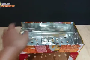 Bukan dijadikan celengan, pria ini punya trik sulap kaleng biskuit bekas jadi alat masak