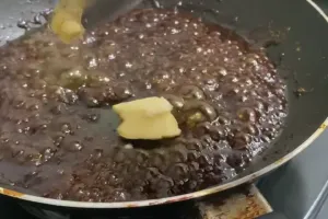 Tanpa alat panggang khusus, ini trik bikin ayam bakar praktis dan antigagal cuma pakai 1 adonan bumbu