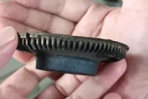 Cuma perlu modal Rp7.000-an, cara atasi kompor gas berbunyi "blup" ini nggak pakai ribet