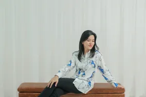 5 Pemotretan terbaru Kahiyang Ayu usai bobot turun 30kg, ibu 3 anak penampilannya kayak anak kuliahan