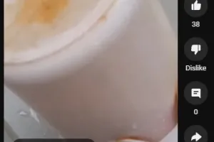 Cara usir noda kerak kuning di gayung, auto kinclong dan kesat lagi cukup tambah 1 bahan dapur