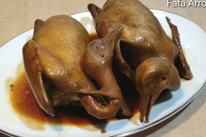 Tak perlu dipresto, ini trik masak burung dara agar tak alot dan bumbu meresap dalam 15 menit