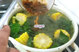 Bisa atasi batuk pilek, cara masak sayur daun katuk agar lebih segar dan wangi cuma andalkan bumbu ini