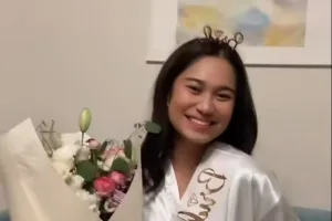 9 Potret bridal shower Azizah viral seiring isu selingkuh, tulisan 'Azizah Jgn Selingkuh' jadi sorotan