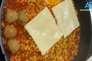 10 Masakan Azizah Salsha istri Pratama Arhan, masak nasi pakai microwave hasilnya di luar ekspektasi