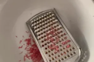 Tak perlu blender atau chopper, ini trik menghaluskan daging sapi agar hasilnya tetap lembut