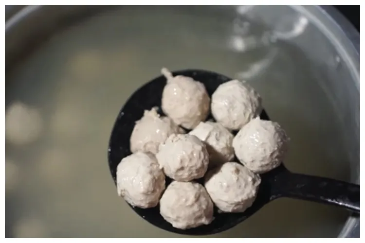 Trik membuat bakso sapi super kenyal tanpa es batu dan baking powder, dijamin sukses