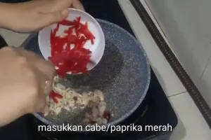 Gagal matang usai diperam, wanita ini punya trik mengolah alpukat setengah mentah jadi masakan lezat
