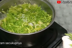 Warna tetap hijau dan antipahit, begini cara rebus bunga pepaya cukup tambah 3 bahan sederhana