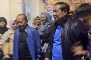 11 Momen SBY manggung di Pestapora, aksinya saat membawakan lagu SKA bikin penonton terhibur
