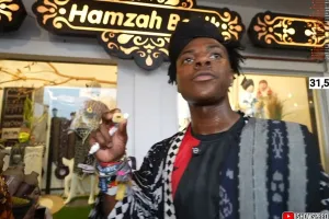 7 Makanan yang dijajal IShowSpeed saat live streaming di Indonesia, langsung melek minum beras kencur