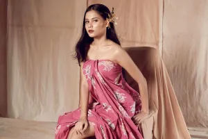 Tampil natural di film Home Sweet Loan, ini 11 potret Yunita Siregar 'Kaluna' saat pakai makeup bold