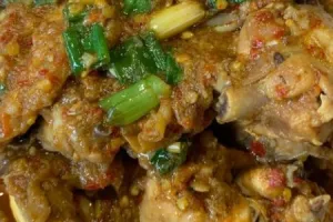 11 Inspirasi menu olahan ayam ala Asmirandah, lezat dan digemari keluarga