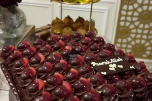 8 Hidangan menyambut pengantin baru Yislam kakak Fadil Jaidi dan Miskah, komplet serba manis