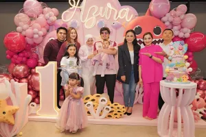 5 Potret detail kue ulang tahun Azura anak kedua Aurel dan Atta Halilintar, lucu bertema baby shark