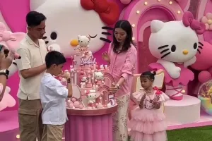 9 Momen meriah ulang tahun putri Selvi Ananda La Lembah Manah ke-5, ekspresi Gibran malah jadi sorotan