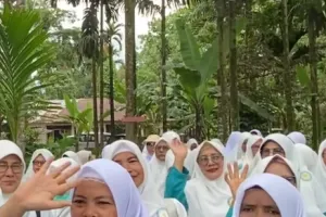 Kini bak tempat wisata, begini 9 potret kondisi area rumah dan makam Nia Kurnia Sari korban pembunuhan