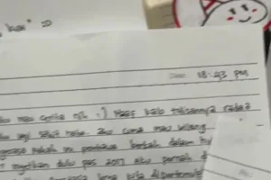 Banjir dukungan, ini 7 potret tumpukan surat dari fans yang dikumpulkan Jessica Wongso saat di penjara