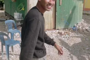 Dari luar terlihat reyot, 10 potret kamar di rumah kayu antisombong ini ternyata bak hotel