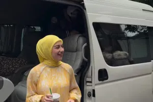 9 Momen Irish Bella temani Haldy Sabri kerja lihat proyek, gaya ibunda Air Rumi tuai sototan