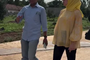 9 Momen Irish Bella temani Haldy Sabri kerja lihat proyek, gaya ibunda Air Rumi tuai sototan