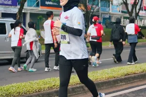 7 Momen Haldy Sabri dan Irish Bella fun run bareng keluarga, interaksinya curi perhatian