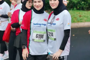 7 Momen Haldy Sabri dan Irish Bella fun run bareng keluarga, interaksinya curi perhatian