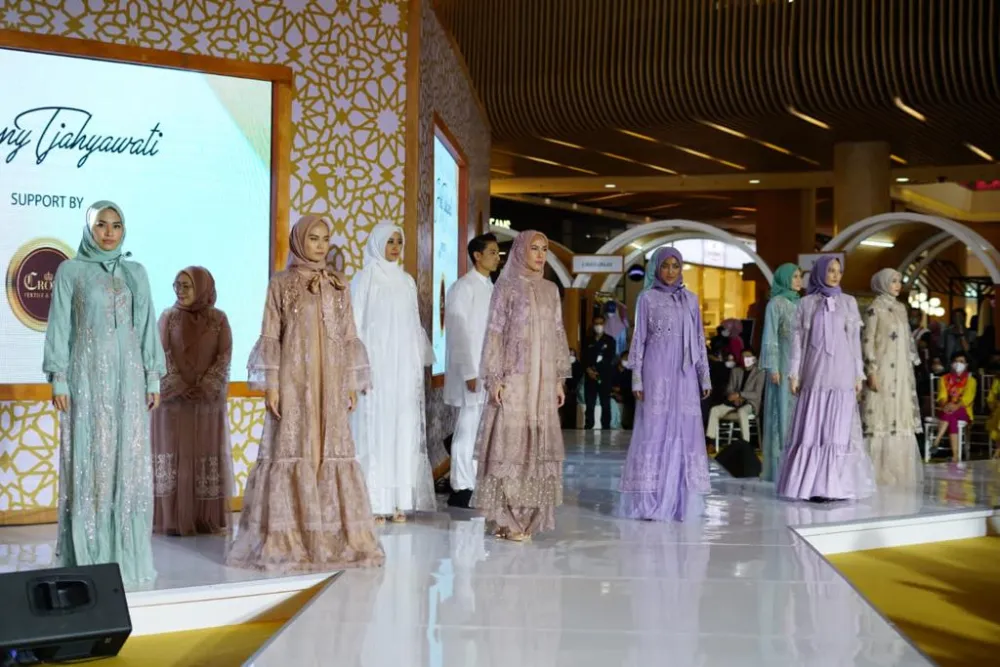 Koleksi Lebaran Jeny Tjahyawati © Koleksi Lebaran Jeny Tjahyawati ©