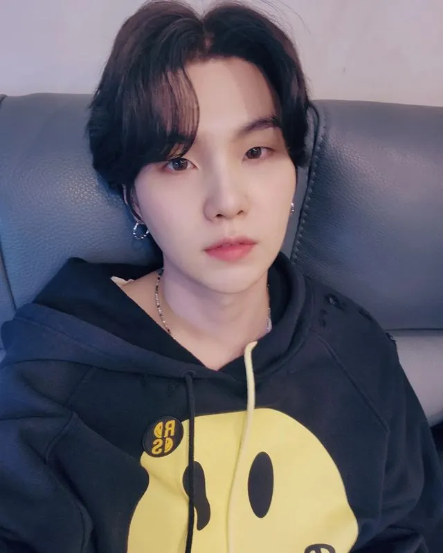 <img style= <img style=