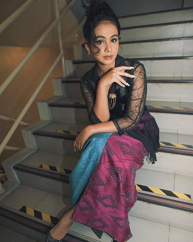 Perawatan wajah cerah dan sehat Sahila Hisyam Instagram