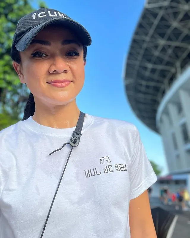 Rahasia perawatan wajah sehat Nirina Zubir Instagram Rahasia perawatan wajah sehat Nirina Zubir Instagram