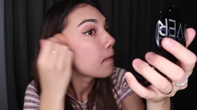 Step daily makeup simple Haico Van der Veken Berbagai sumber