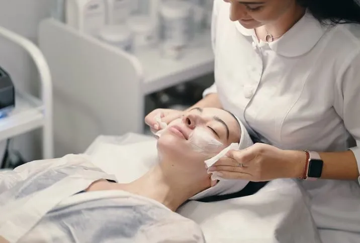 perawatan wajah ala Zaskia Gotik berbagai sumber