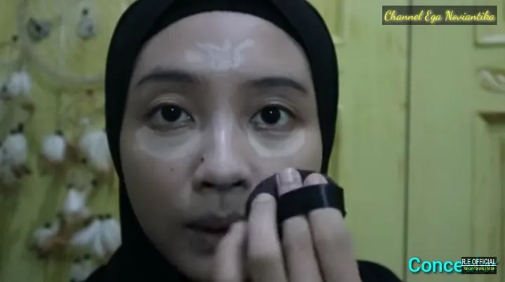 tutorial makeup Arabian Look ala Ega D'Academy berbagai sumber