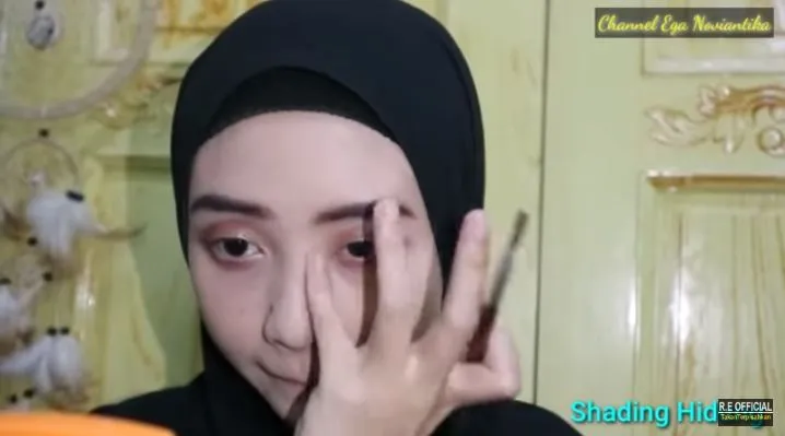 tutorial makeup Arabian Look ala Ega D'Academy berbagai sumber