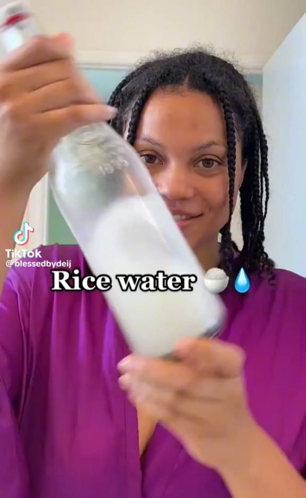 Cuma pakai air bekas © TikTok Cuma pakai air bekas © TikTok