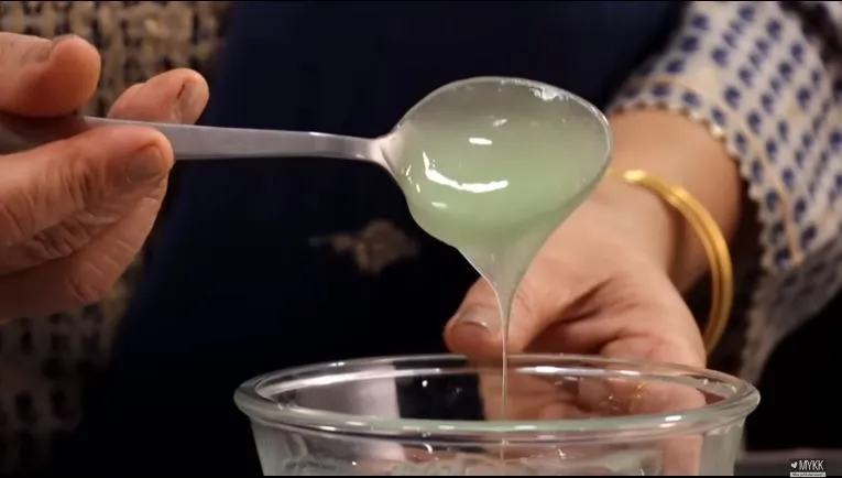 cara hilangkan bau badan dan keringat berlebih berbagai sumber