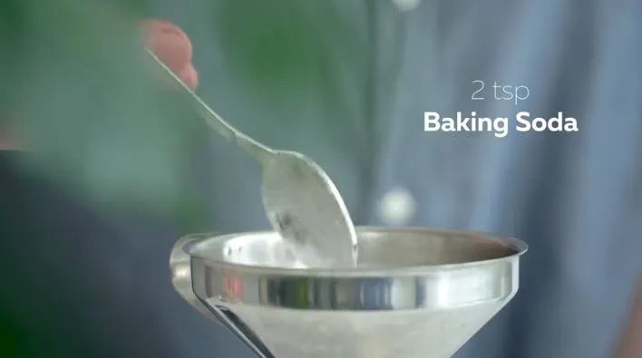 cara pudarkan gigi kuning pakai daun berbagai sumber