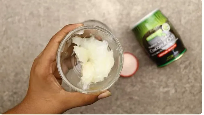 Jari kaki pecah dan kering berbagai sumber Jari kaki pecah dan kering berbagai sumber