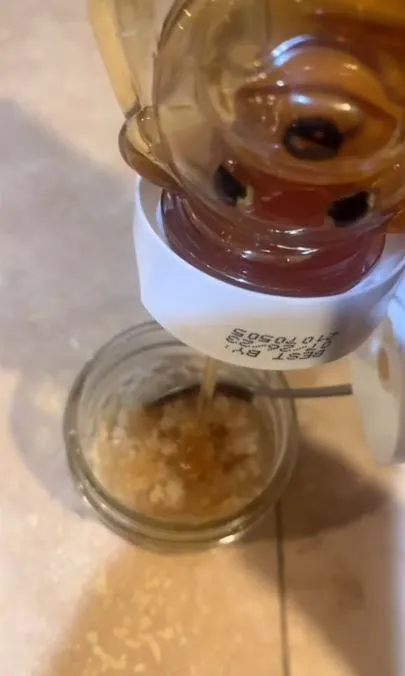 Cegah stretch mark di perut ibu hamil dengan 1 jenis minyak Berbagai sumber