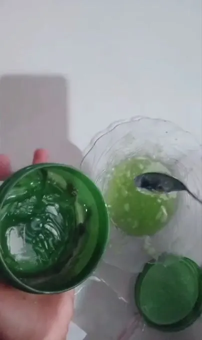 Samarkan kantung mata menghitam Berbagai sumber