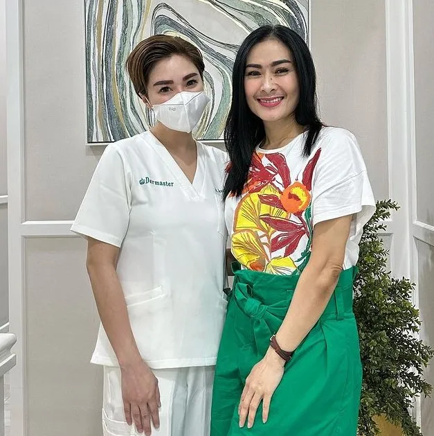 Iis Dahlia perawatan tanam benang © Instagram Iis Dahlia perawatan tanam benang © Instagram