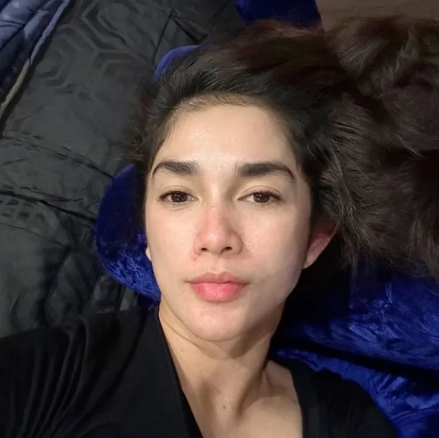 seleb 40-an pamer wajah no makeup © berbagai sumber seleb 40-an pamer wajah no makeup © berbagai sumber