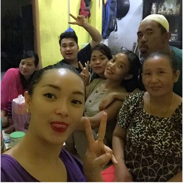 penampilan sederhana ibunda Zaskia Gotik © Instagram