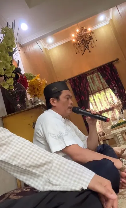 armand maulana dewi gita gelar pengajian di ultah nikah © berbagai sumber