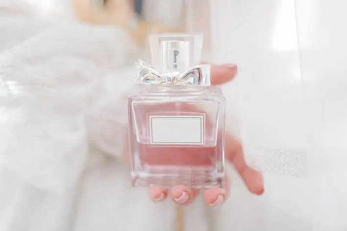 trik pakai parfum yang benar berbagai sumber